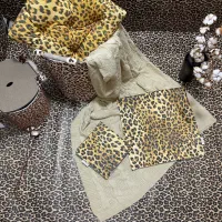 پلنگی|فرش|تهران, گلستان (شهرک راه آهن)|دیوار