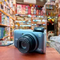 دوربین عکاسی Canon اصلی ژاپن در حد تمیز و سالم|دوربین عکاسی و فیلم‌برداری|همدان, |دیوار