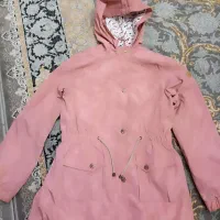 بارونی .دخترانه کار ترک. جنس مرغوب . در حد نو