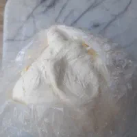 کره گاوی خامه‌ای درجه یک درشاندیز