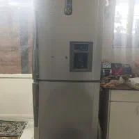 یخچال درحدنو