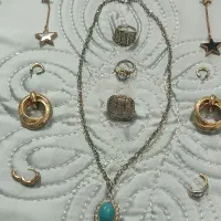 تعدادی بدلیجات بفروش می رسد تک فروشی نداریم