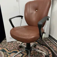 صندلی جک دار چرم