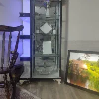 گنجه صندلی راک و تابلو چراغ دار در حدنو|بوفه، ویترین، کنسول|مشهد, عسگریه|دیوار