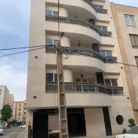 هم-خانه-نیازمندیم-اقا-هستم