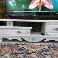 میزتلوزیون سفیدتمیز