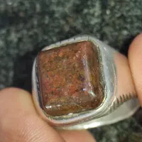 انگشتر نقره با نگین شهاب سنگ