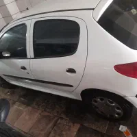 پژو ۲۰۶ تیپ۳ کم کار مدل ۹۶ سفید