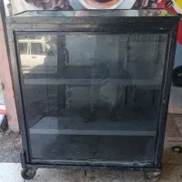 دکه سیگار .چهار چرخ سالم