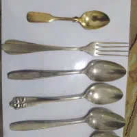 قاشق و چنگال برنجی