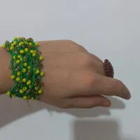 گردنبند و دستبندهای  دستبافت