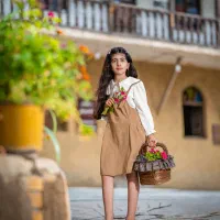 عکاسی تخصصی کودک و خانواده فضای باز|خدمات پذیرایی، مراسم|رشت, معلم|دیوار