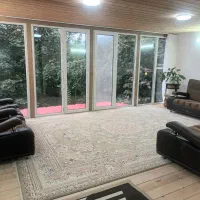 سوئیت-چوبی-تمیز-و-دنج-در-دل-جنگل