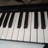 میدی کنترل درحد نو|پیانو، کیبورد، آکاردئون|صدرا-فارس, فاز ۱|دیوار