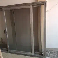 درب و پنجره آلومینیوم کاملا سالم و با شیشه و توری|مصالح و تجهیزات ساختمان|تهران, بنیهاشم|دیوار