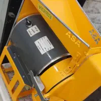 آسیاب مینی بوش رومیزی ۳ اسب ۳۰۰۰۰دور|ماشینآلات صنعتی|اصفهان, تیران|دیوار