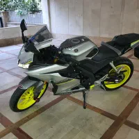 یاماها R15 کارمندی در حد نو