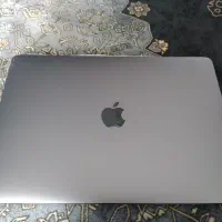 مک بوک پرو تاچ بار ۲۰۱۷