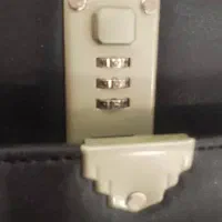 سه عدد کیف|کیف، کفش، کمربند|فولادشهر, B4|دیوار