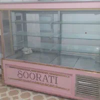 یک عدد یخچال ویترینی به فروش می‌رسد