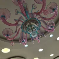 تعدادی لوازم خارجی سالن درحدنو|لوستر و چراغ آویز|تهران, شکوفه (عبدل آباد)|دیوار