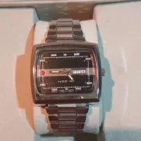 دو ساعت رادو در حد اکبند