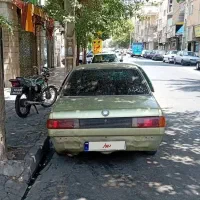 یک دستگاه بی ام و ۳۲۰ زیر قیمت بفروش میرسد