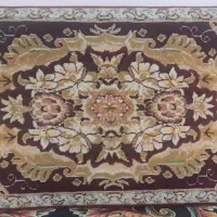 پشتی رویه مخمل درجه یک و نو