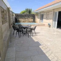 استخر سرباز دوخواب زردنجان|اجارهٔ کوتاه‌مدت ویلا و باغ|اصفهان, سرشبادران|دیوار
