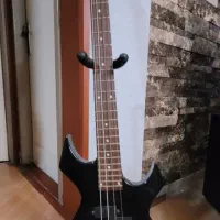 گیتار بیس سان استار