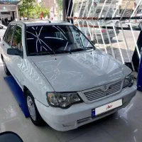 ۱۳۲ بی رنگ