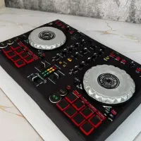 دیجی و کارهای خیرخواهانه