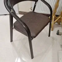 مانکن و صندلی