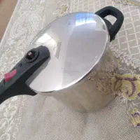 زودپز خارجی در حد نو