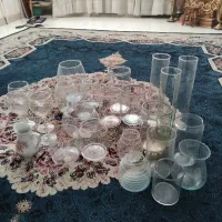 تعدادی تنگ وشیشه بلور