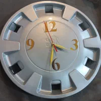 ساعت طرح دار