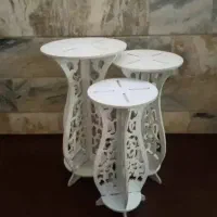 میز کنار سالنی سه تایی