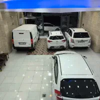 استخدام مرد جوان در محدوده اندیشه