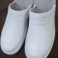 دو جفت کفش پرستاری در اسلامشهر