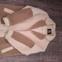 لباس|لباس|مشهد, شریف|دیوار