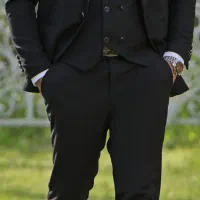 کت و شلوار وجلیقه