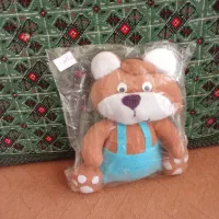 عروسک.|اسباببازی بچه|شیروان (خراسان), |دیوار