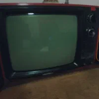 سه دستگاه تلویزیون قدیمی،عتیقه نوستالوژیک|کلکسیون اشیاء عتیقه|آباده, |دیوار