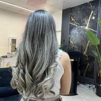 مدل رنگ مو (هایلایت، بالیاژ، آمبره و فیس فریم)|خدمات آرایشگری و زیبایی|تهران, نازی‌آباد|دیوار
