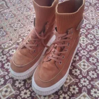 کفش سایز 40