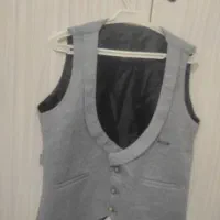 دو عدد جلیقه سایز سه وچهار