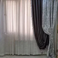 پرده پذیرایی قسمت والان تمام نگین کار شده