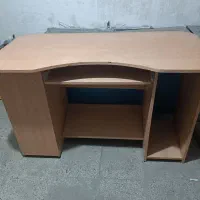 میز کامپیوتر