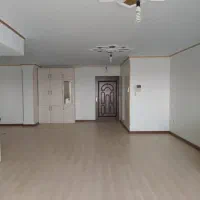 ۱۲۵ متر آفتاب گیر