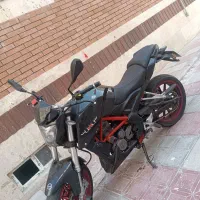 بنلی تک ۲۵۰|موتورسیکلت|پرند, فاز ۶|دیوار